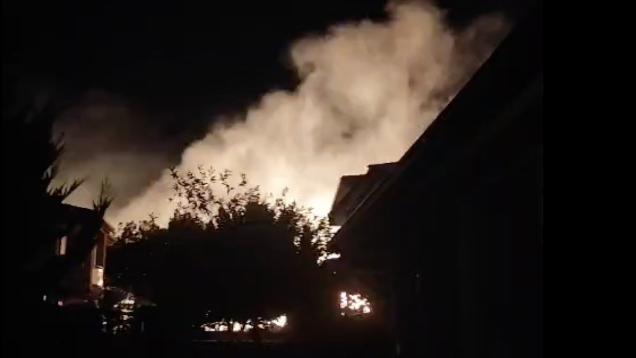 Cunda Adası’ndaki orman yangını kontrol altına alındı