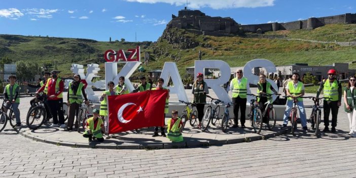 Kars'ta 13. Geleneksel Yeşilay Bisiklet Turu Gerçekleştirildi