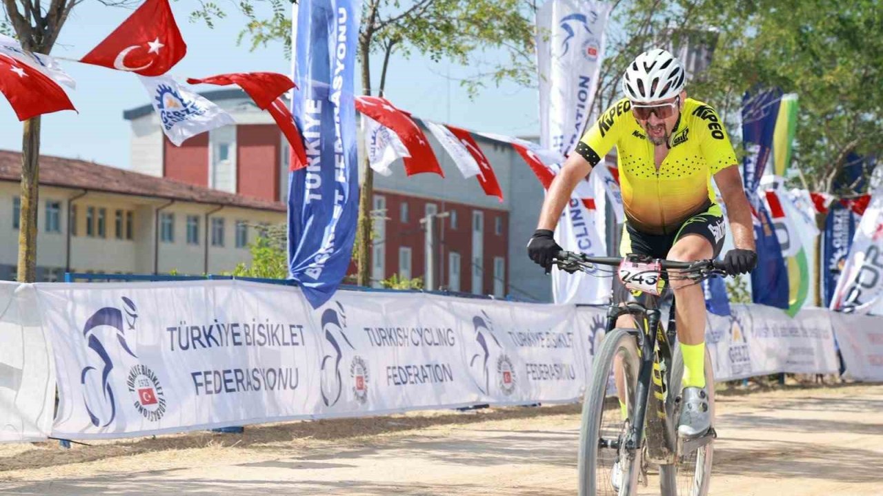 4. Uluslararası Dağ Bisikleti Kupası kıyasıya mücadele ile tamamlandı