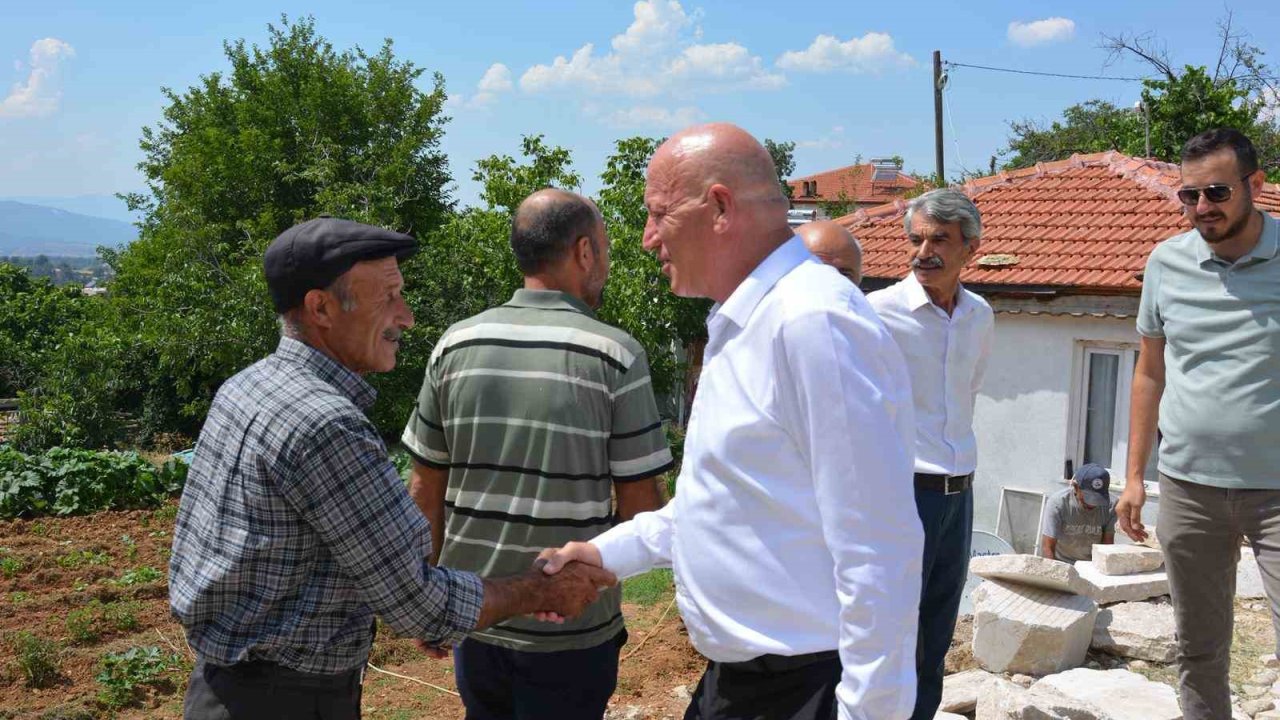 Başkan Kumral mahallelerde süren çalışmaları yerinde inceledi