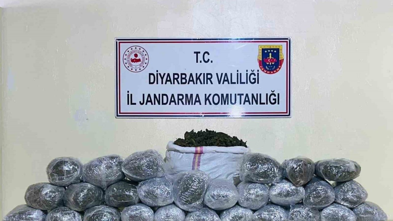 Diyarbakır’da yaklaşık 55 kilo uyuşturucu ele geçirildi