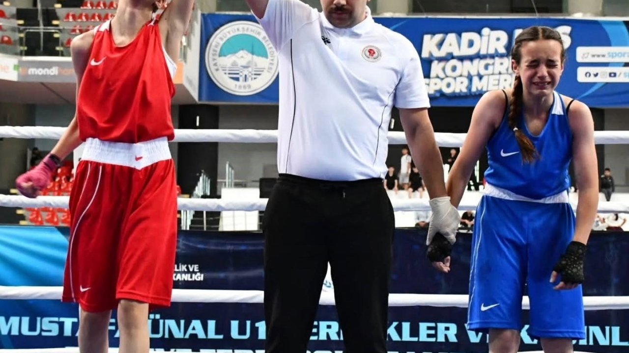 Aydınlı Yağmur, Türkiye şampiyonu oldu