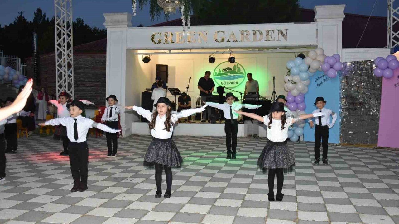 Miniklerden muhteşem gösteri