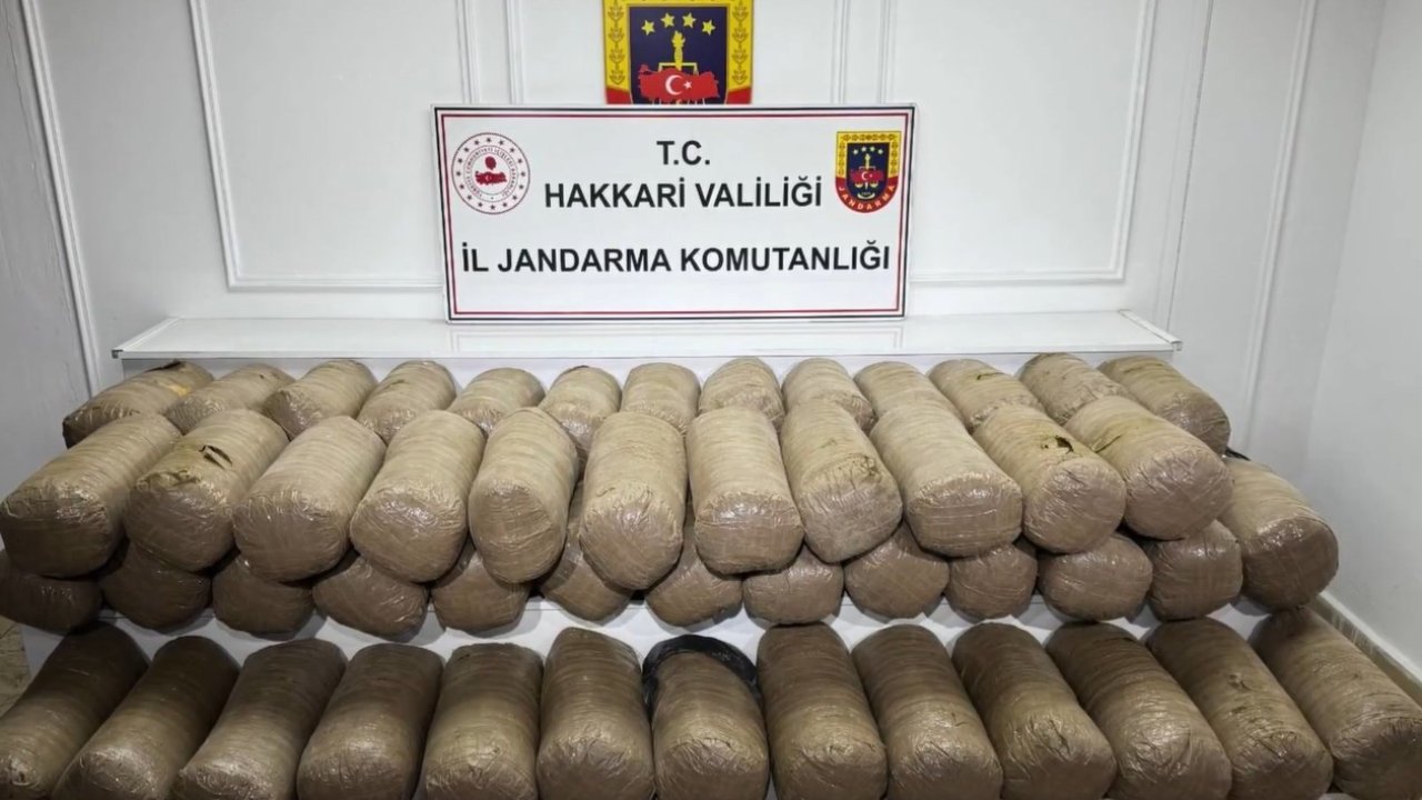 Hakkari’de düzenlenen operasyonda 503 kilogram uyuşturucu madde ele geçirildi