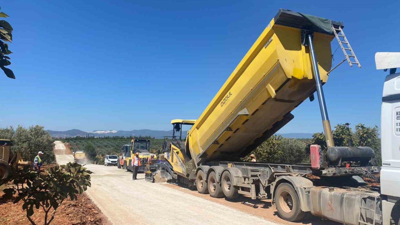 Aydın’da yol çalışmaları sürüyor
