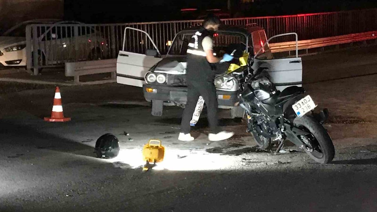 Otomobille çarpışan motosikletin sürücüsü ağır yaralandı