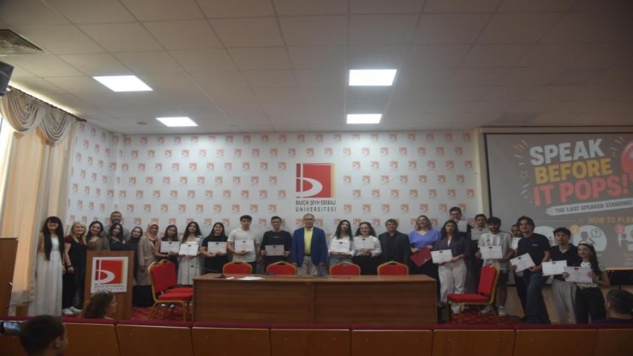 BŞEÜ’de İngilizce Yılsonu Gösterisi büyük beğeni topladı