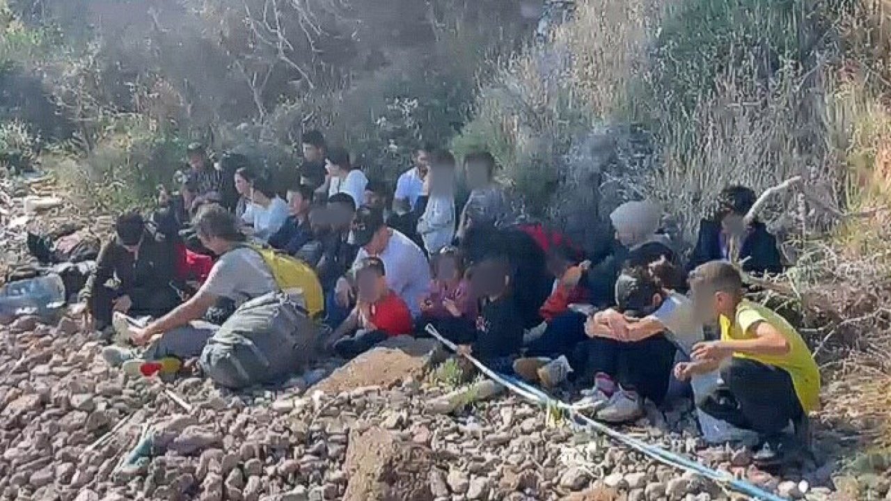 Ayvacık’ta 30 kaçak göçmen yakalandı