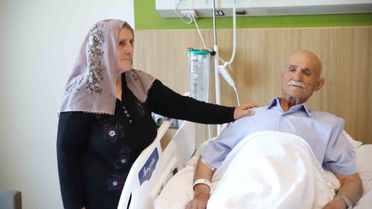 Karaciğerinde 13 santimetrelik tümör bulunan hasta 10 saatlik ameliyatla sağlığına kavuştu