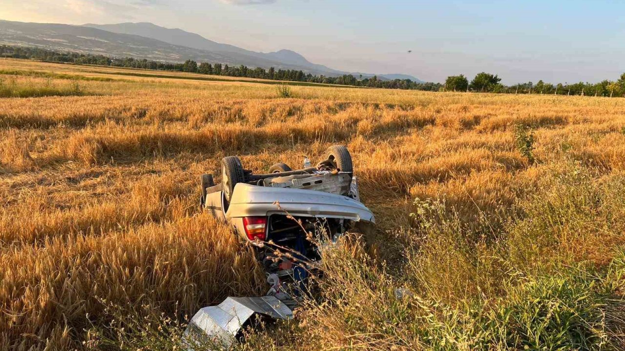 Bolu’da tarlaya uçan otomobil hurdaya döndü: Sürücü kayıplara karıştı