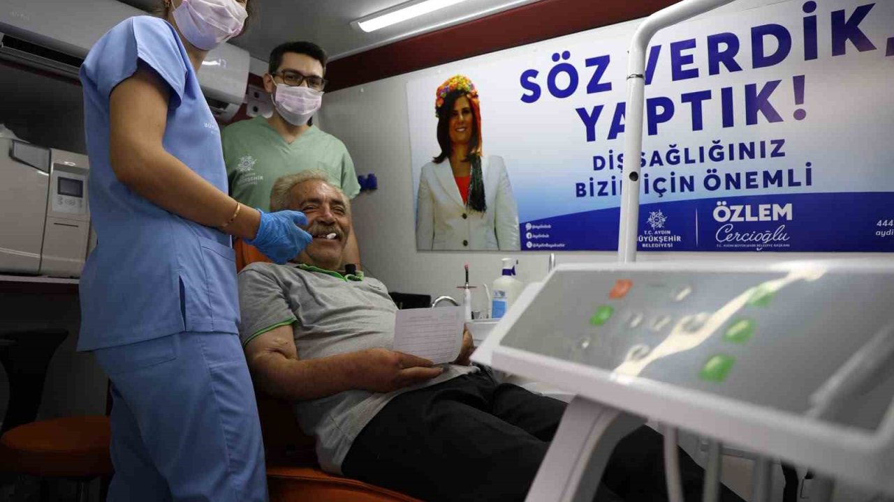 Mobil diş klinikleri 3 ilçede vatandaşlarla buluştu