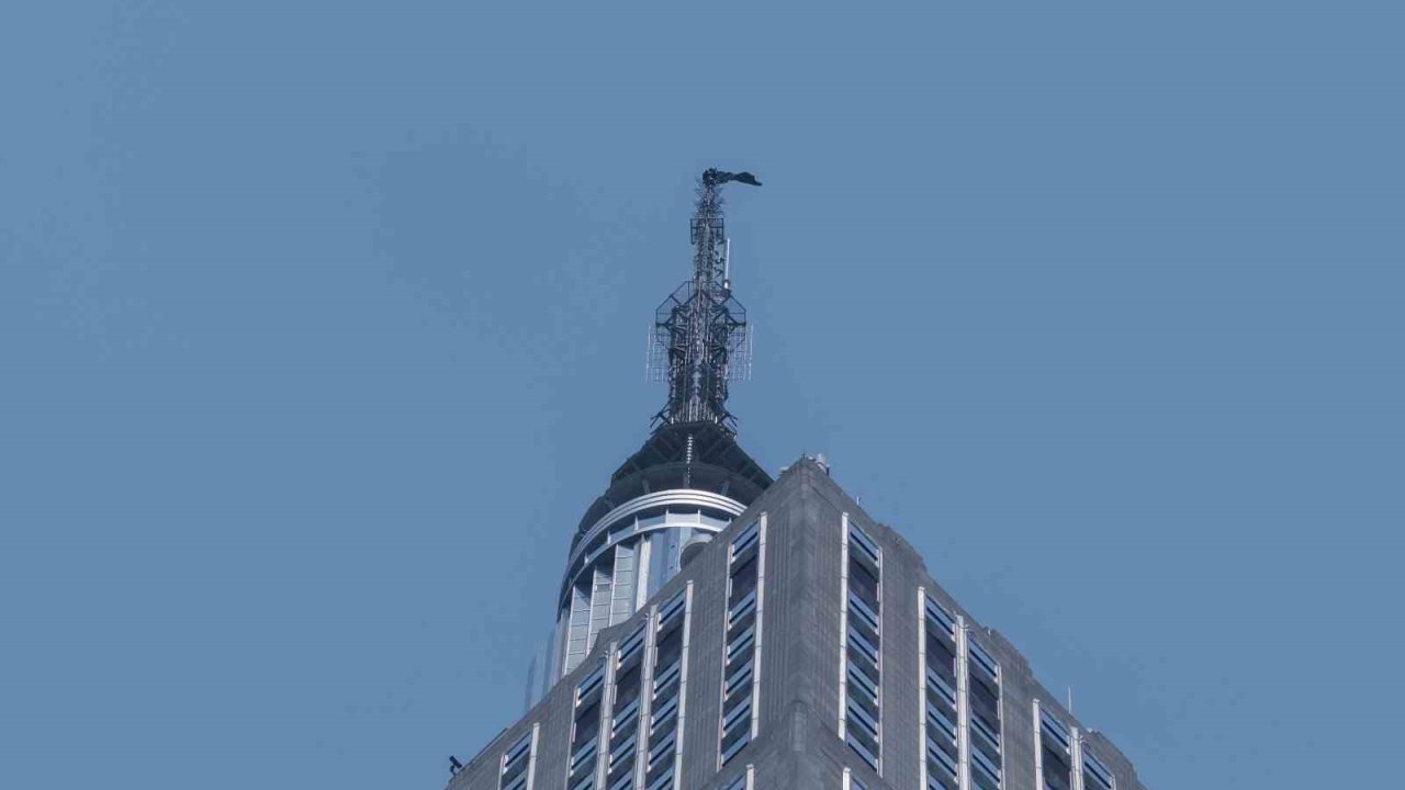 ABD’deki Empire State binasında tehlikeli evlilik teklifi: Rus çift gözaltına alındı