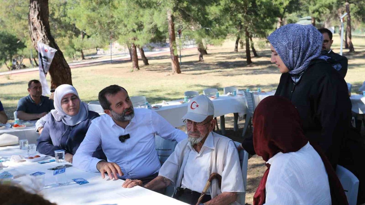 Gürsu’nun büyüklerine vefa pikniği
