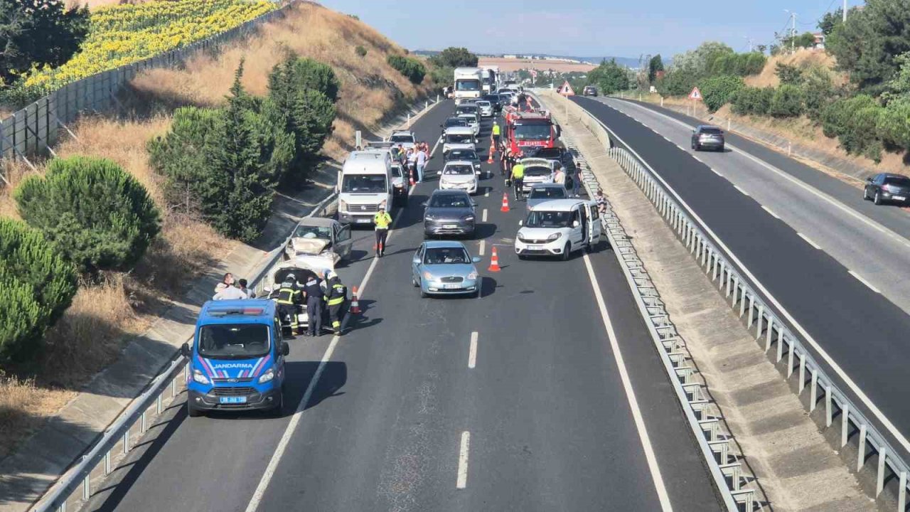 Tekirdağ’da 7 aracın karıştığı zincirleme kaza: 1 yaralı