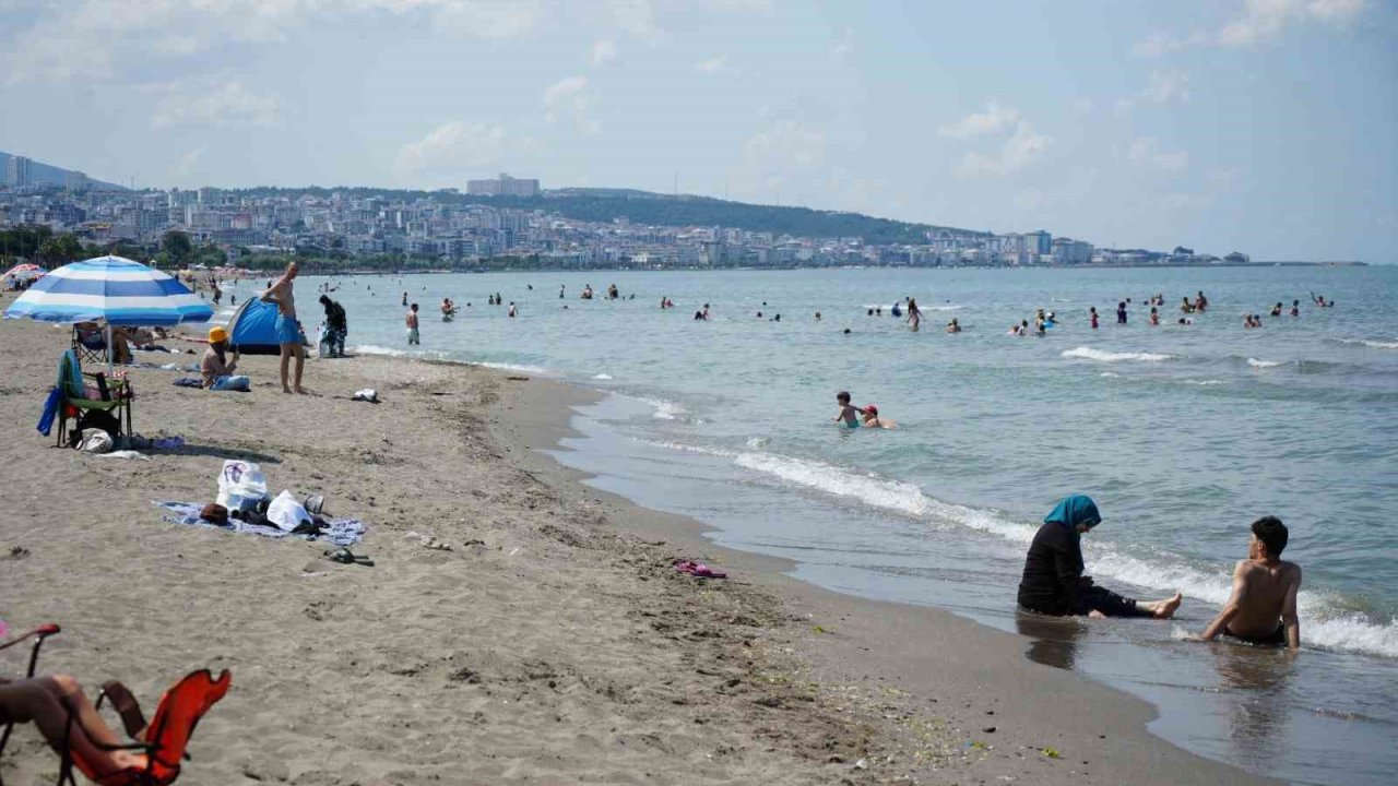 Samsun’da dalga ve rüzgar alarmı: ’Denize girmeyin’ çağrısı