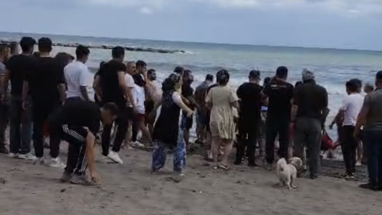 Karadeniz’de facia: Valiliğin uyarısına rağmen denize girdiler, 1 kişi öldü, 2 kişi hastanelik oldu