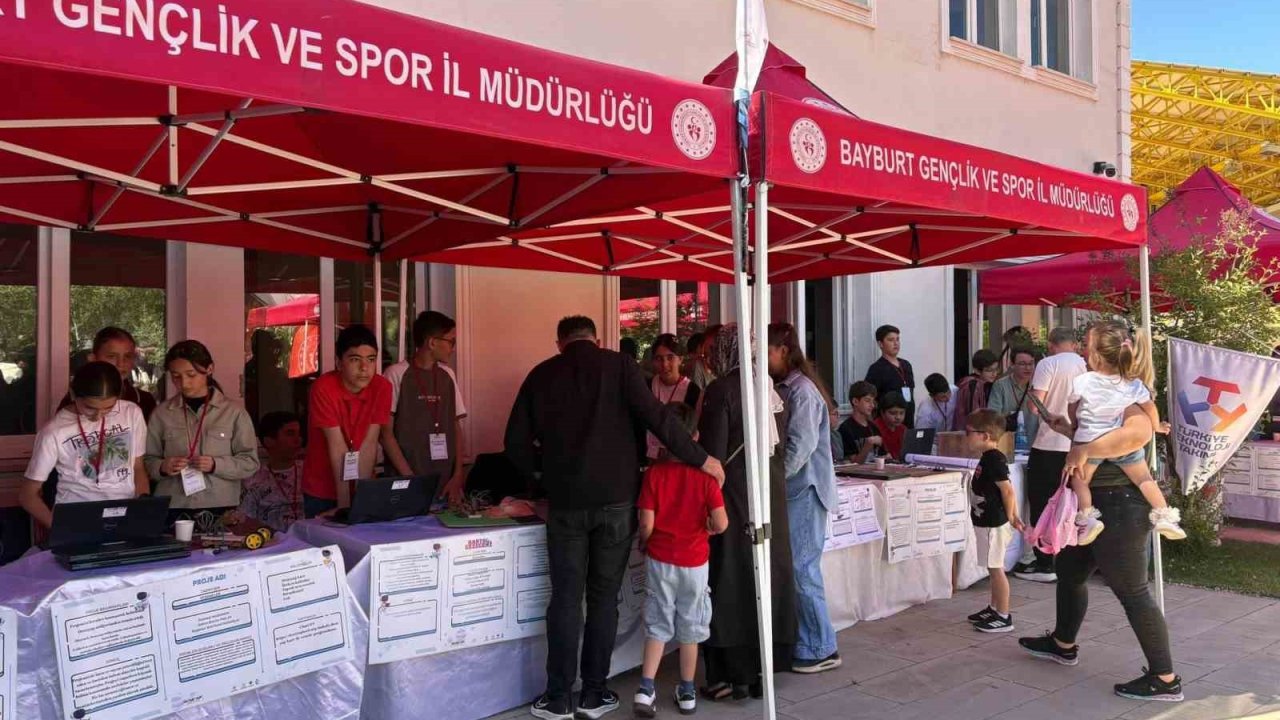 DENEYAP öğrencileri projelerini sergiledi