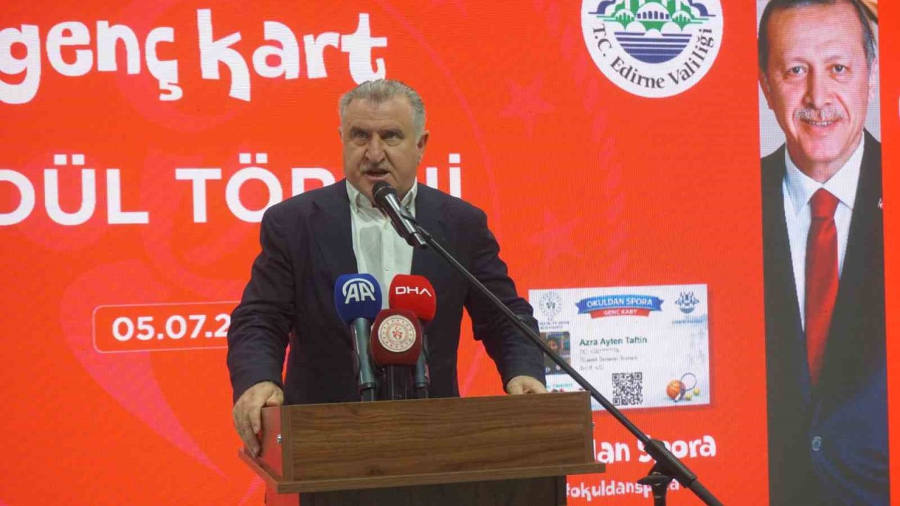 Bakan Osman Aşkın Bak: "En büyük hedefimiz gençleri spora yönlendirerek kötü alışkanlıklardan uzak tutmak"