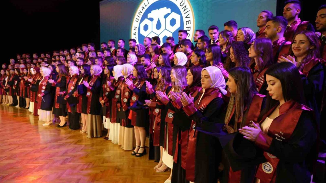 EBYÜ Tıp Fakültesinde mezuniyet başarı sıralaması kriterleri değişti