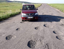 Kars- Ardahan Arası Yol Köstebek Yuvası