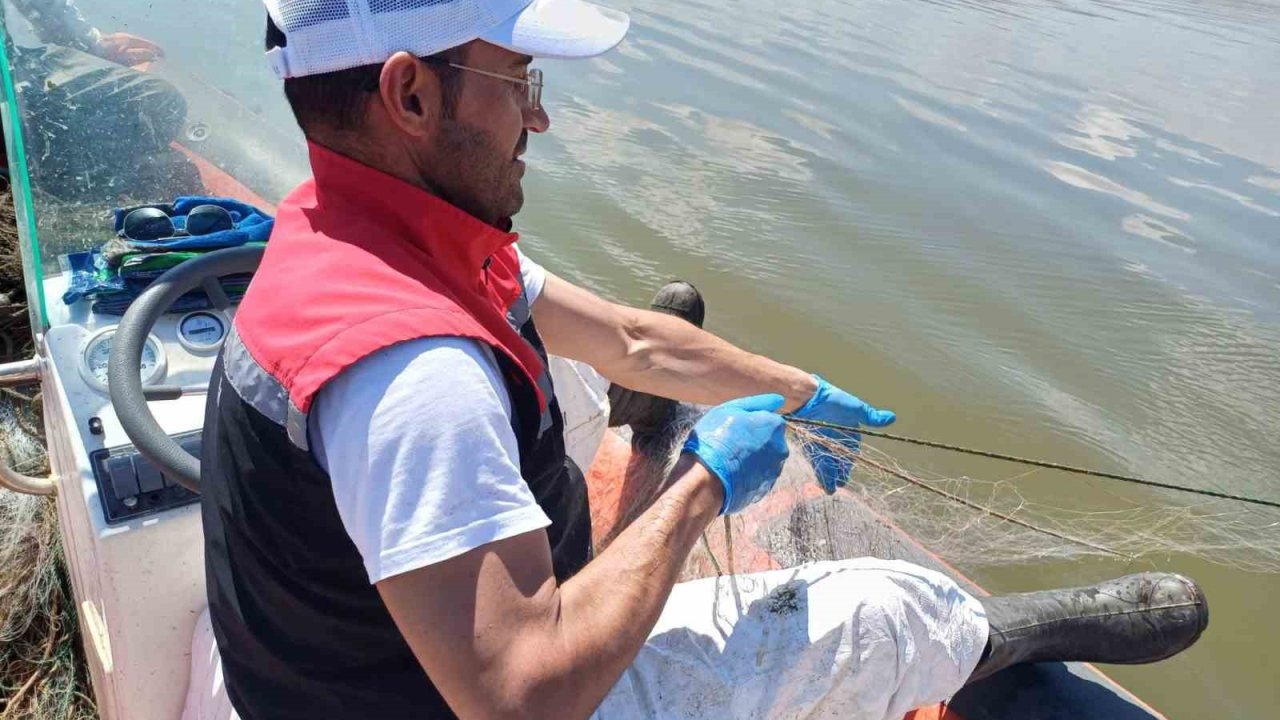 Çorum’da 3 bin 100 metre hayalet ağ ele geçirildi