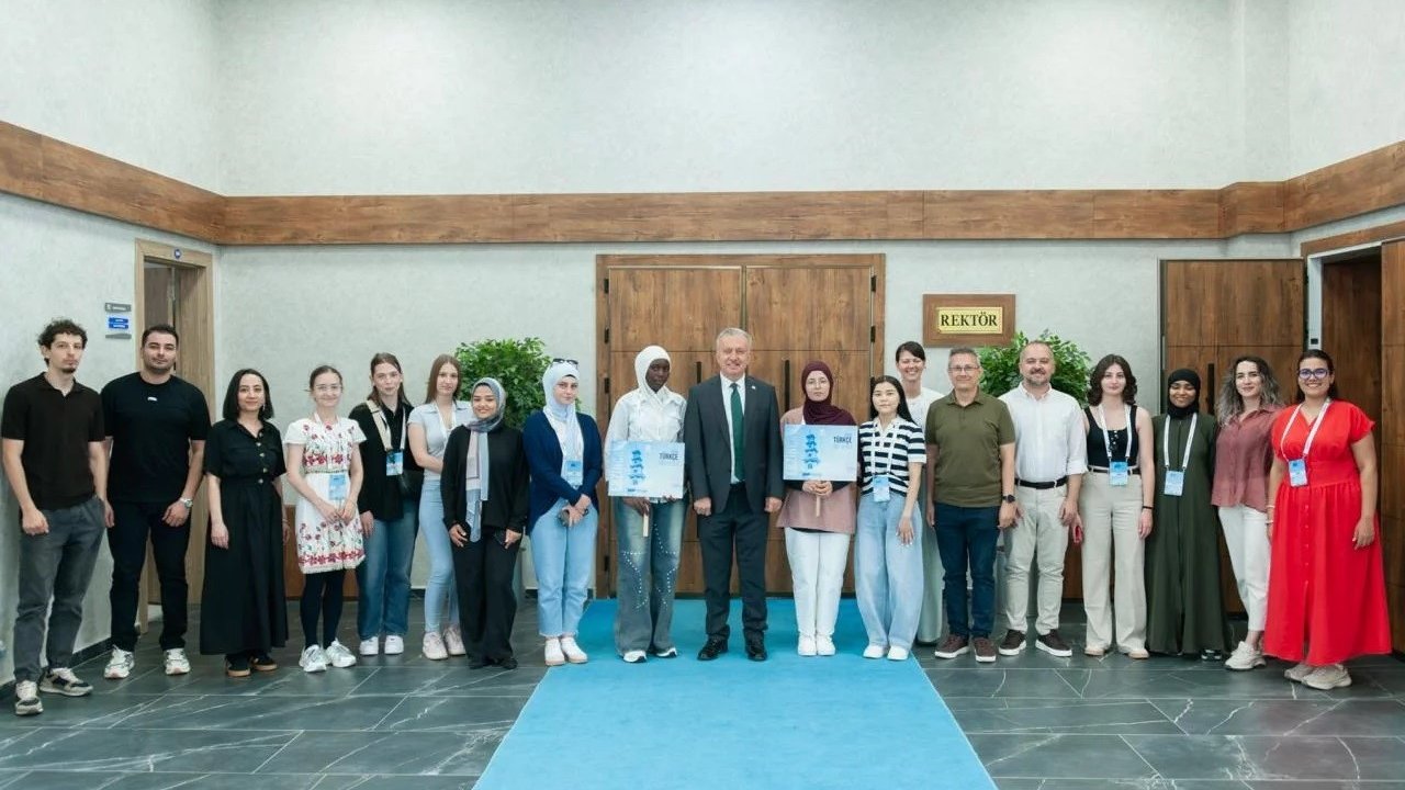 13 ülkeden gelen öğrenciler EBYÜ’de Türkçe öğreniyor
