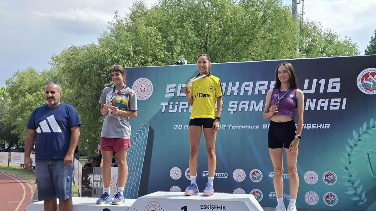 Bilecikli sporcudan bronz madalya