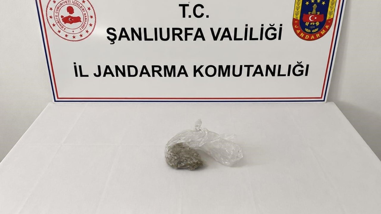 Uygulamada uyuşturucu, silah ve kaçak sigara ele geçirildi