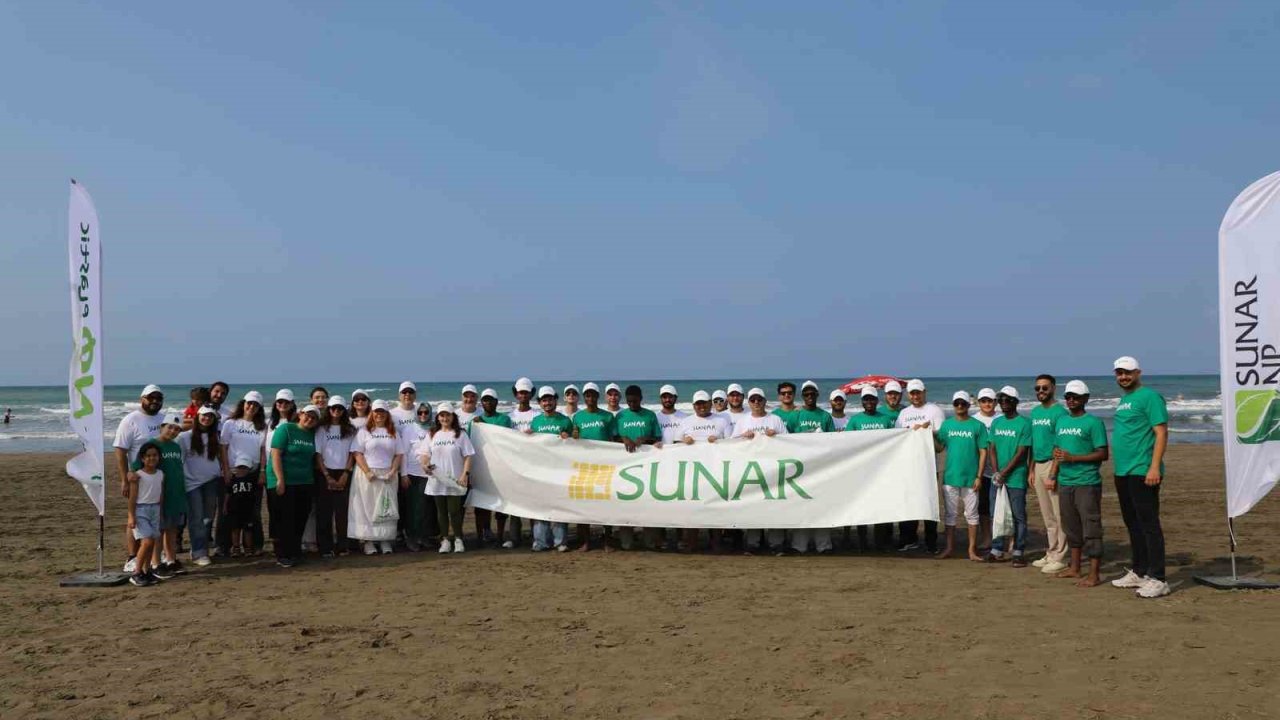 Sunar Yatırım’dan Adana Karataş Sahili’nde "Plastiksiz Temmuz" kapsamında gönüllü çevre temizliği