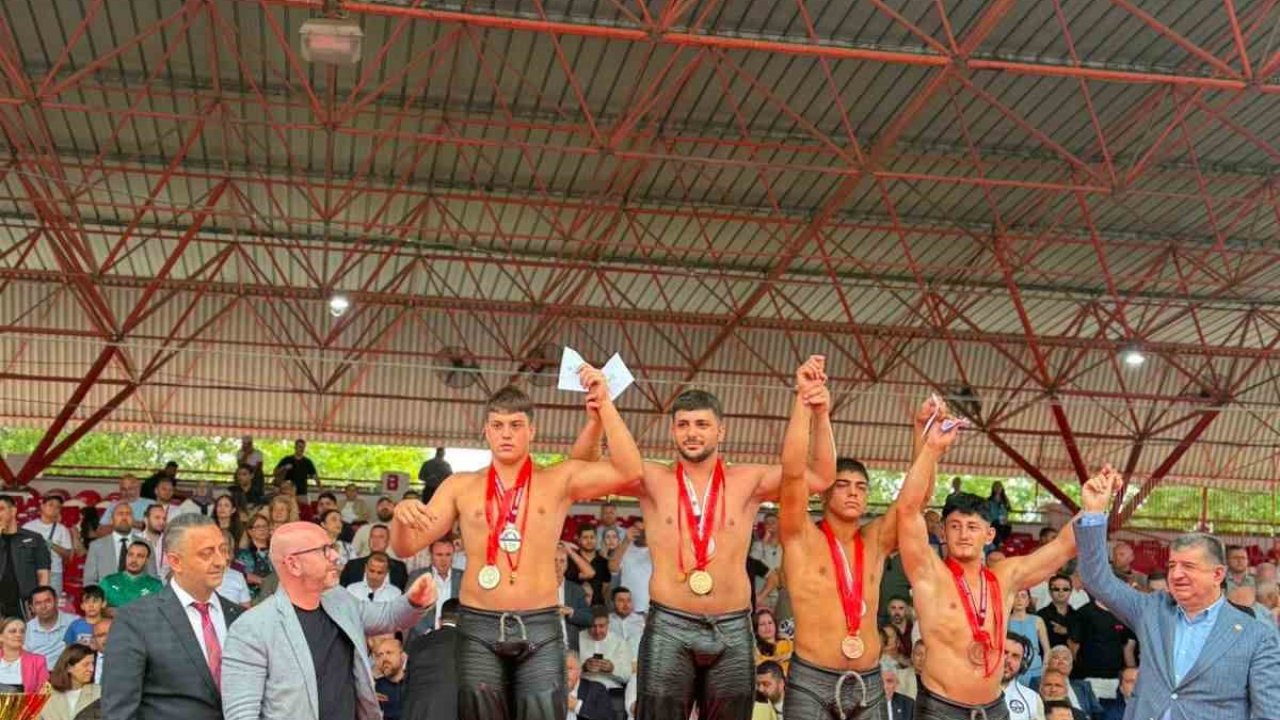 Aktaş, Tarihi Kırkpınar Yağlı Güreşleri’nde şampiyon oldu