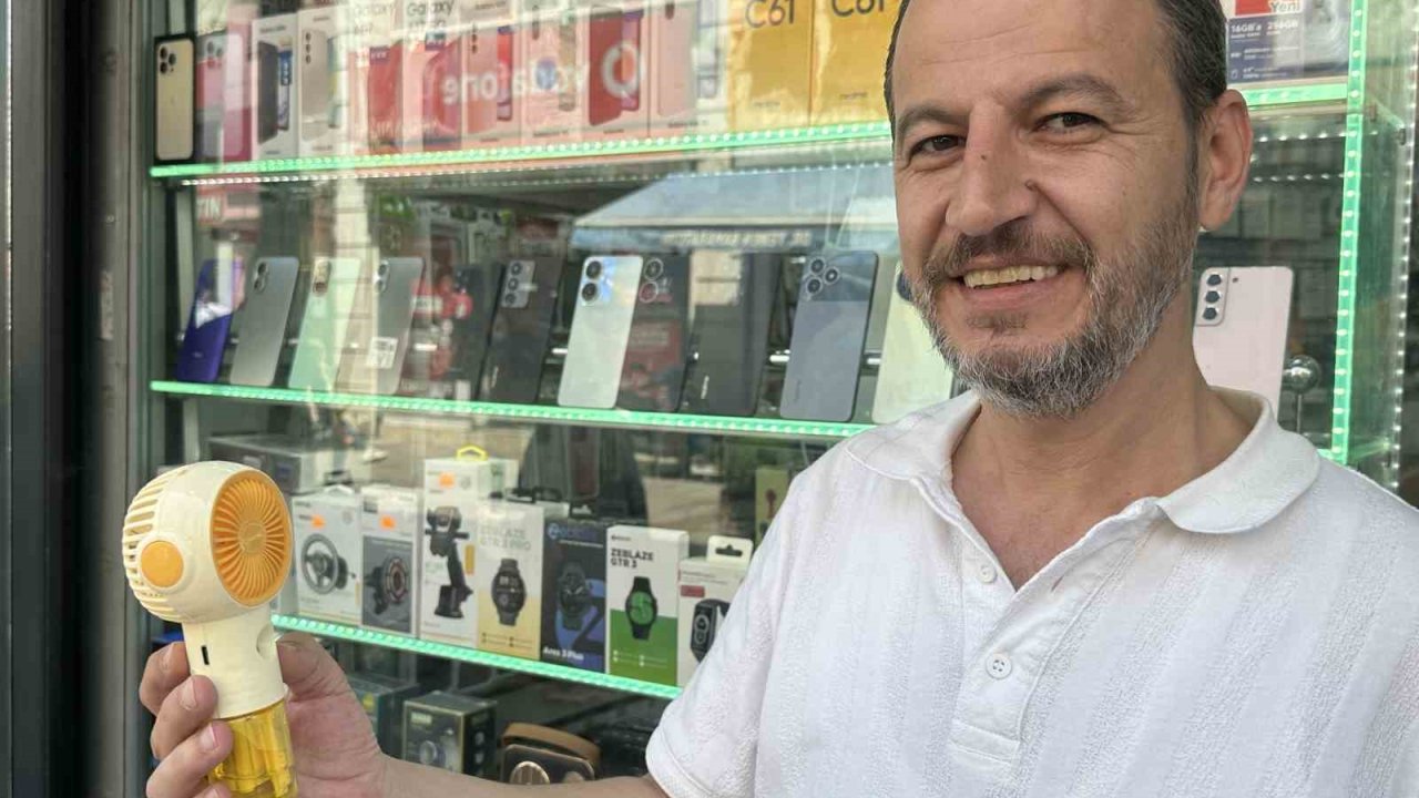 En ekonomik ve pratik serinleme aracı "El pervanesi"