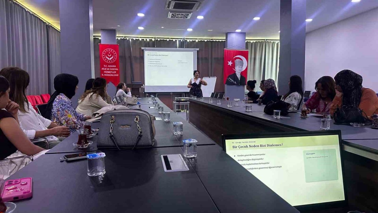 Adana’da çocuk kuruluşu personeline etkili iletişim eğitimi