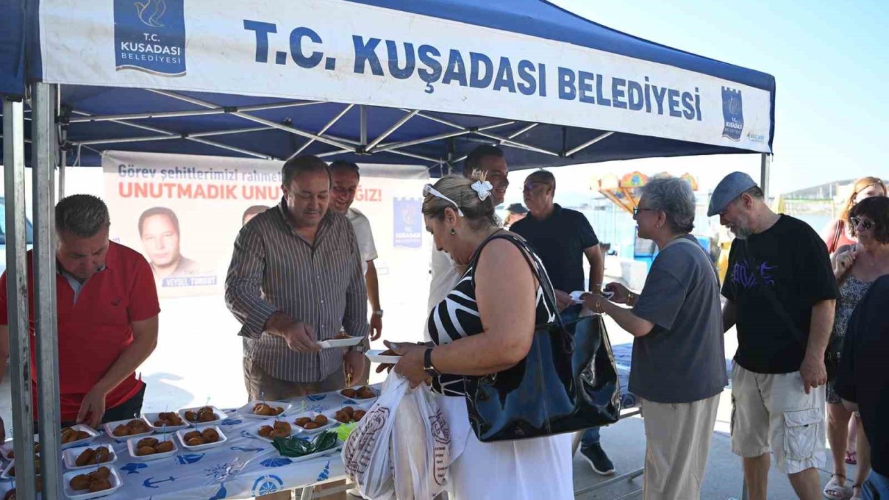 Kuşadası Belediyesi görevi başında hayatını kaybeden çalışanlarını unutmadı