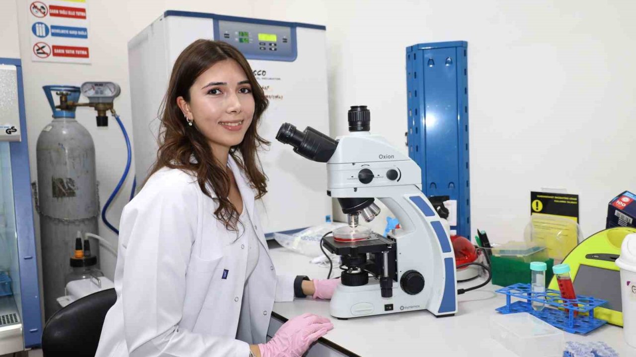 Dünya istedi, Elif başardı