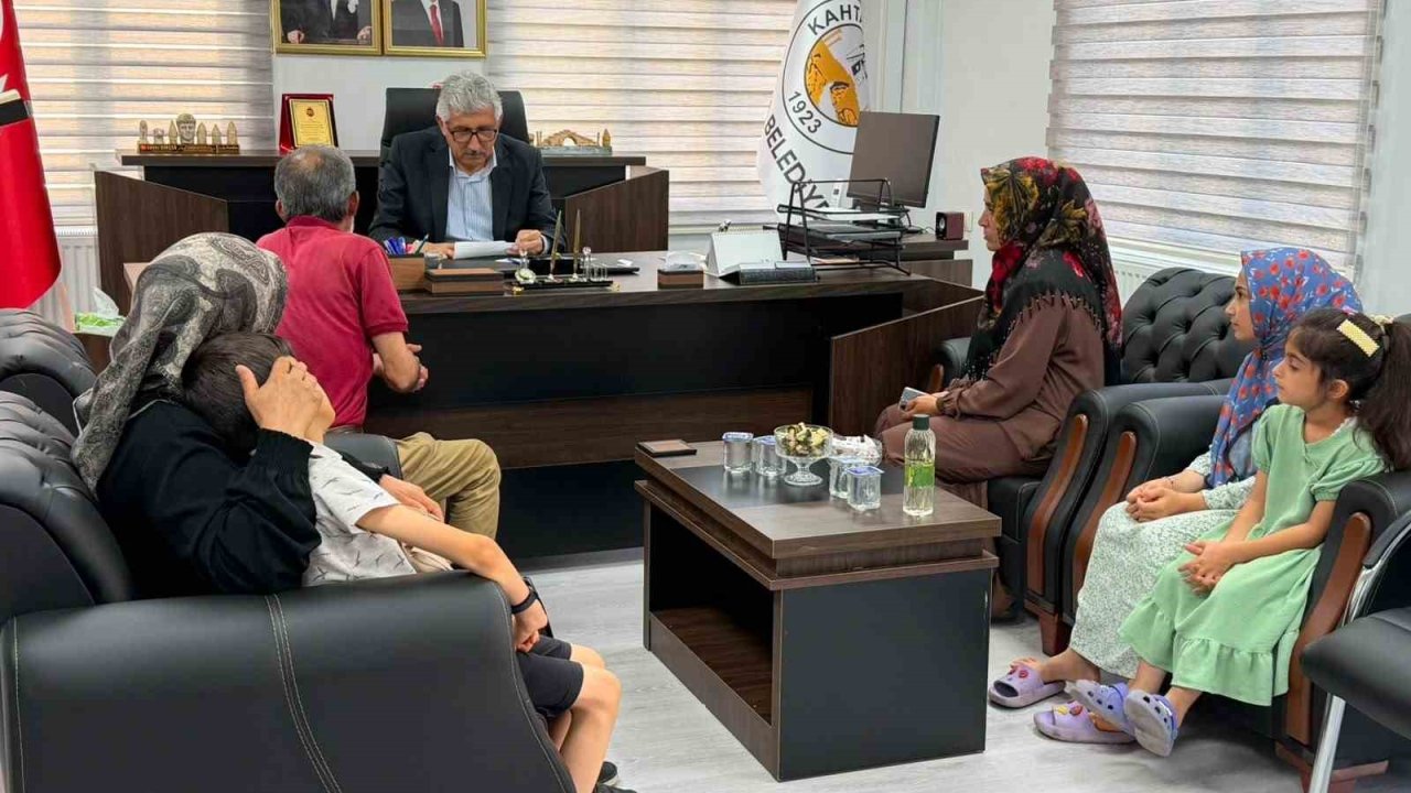 Başkan Hallaç, Halk Buluşmaları’nda vatandaşların taleplerini dinledi
