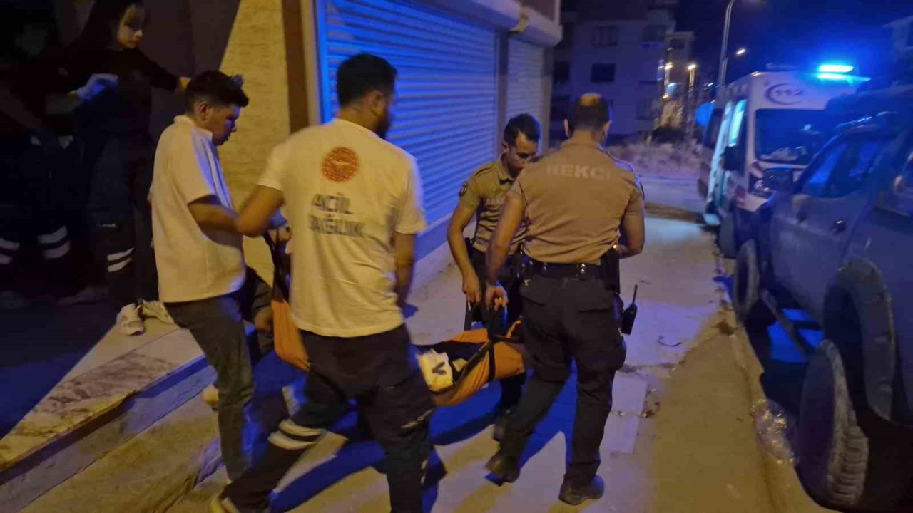Eskişehir’de bunalıma giren şahıs kendi karnına bıçak sapladı