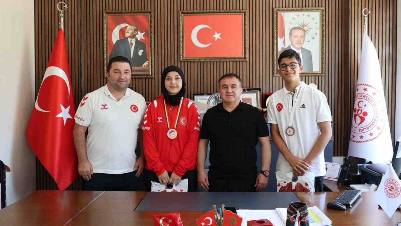 Bilecikli milli sporcuların başarısı gururlandırdı