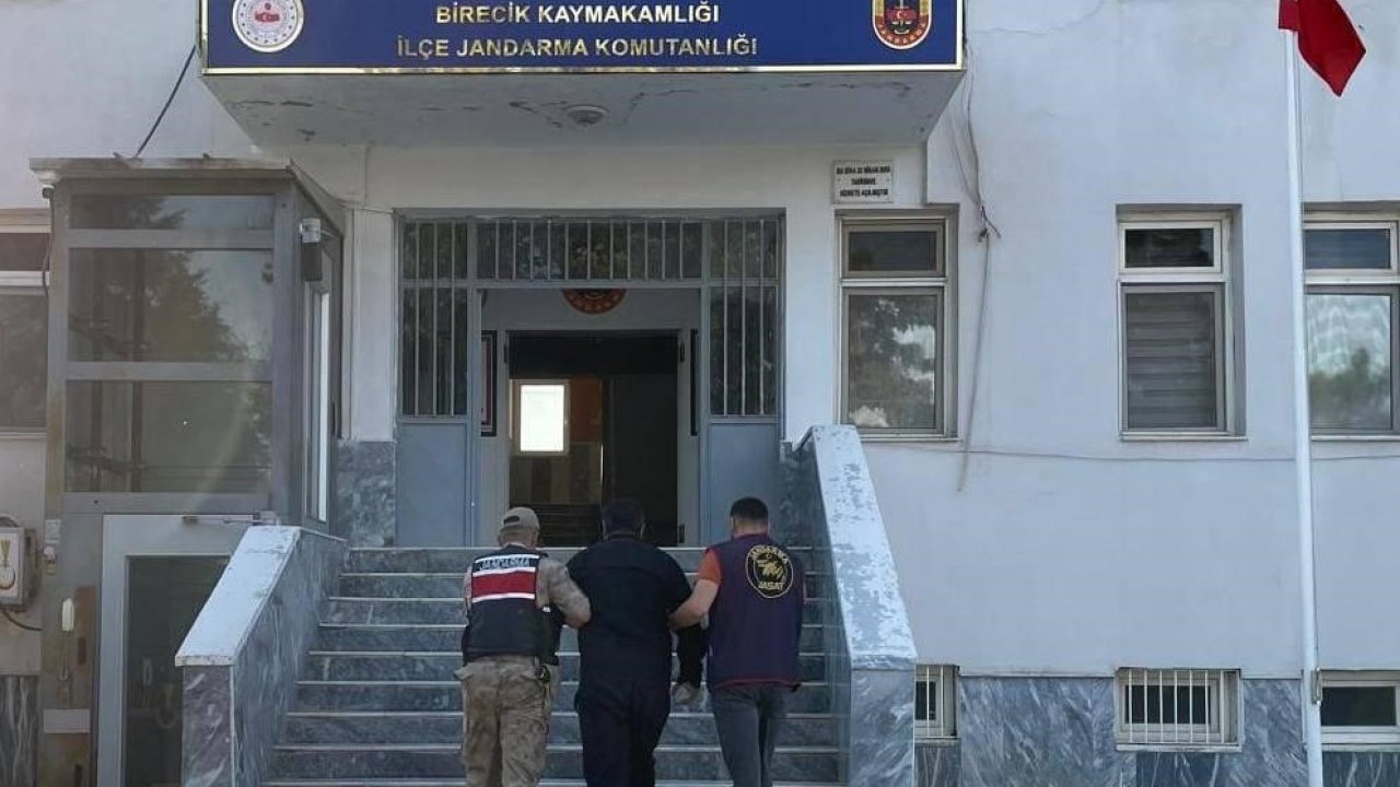Silahla yağma suçundan aranan şahıs yakalandı