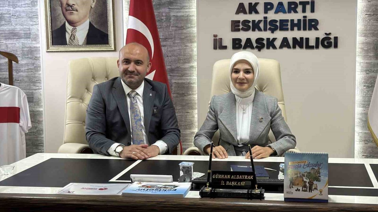 Bakan Göktaş, AK Parti Eskişehir İl Başkanlığı’nı ziyaret etti