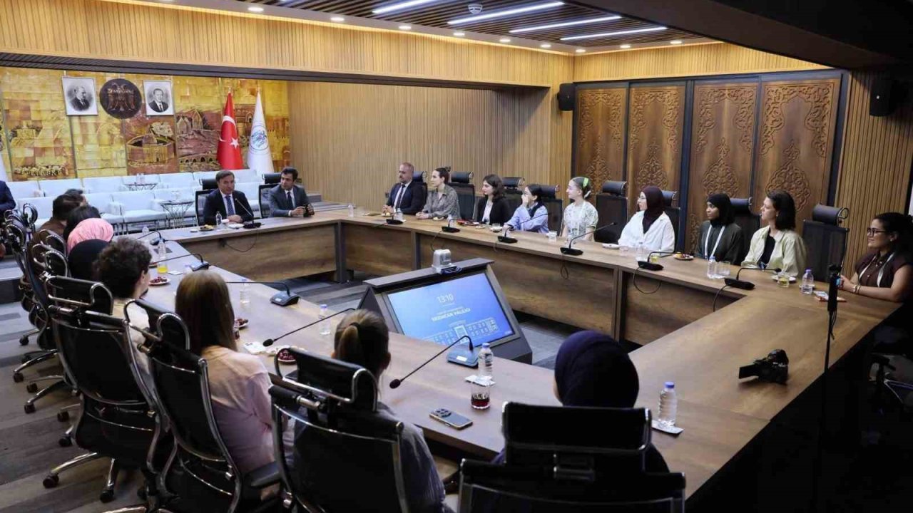 13 ülkeden gelen öğrenciler Erzincan’da Türkçe ve Türk kültürüyle buluşuyor