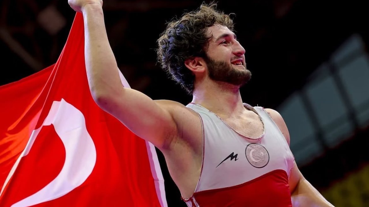 Bilecikli güreşçi Avrupa şampiyonu oldu