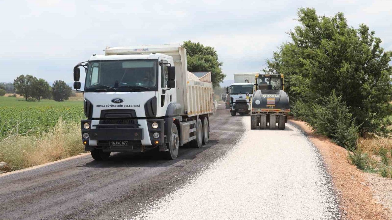 Büyükşehir, Nilüer’de yolları yeniliyor