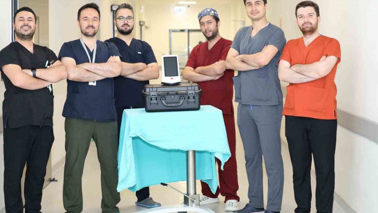 Kütahya Şehir Hastanesi’nde lazerle kapalı gırtlak ameliyatları dönemi