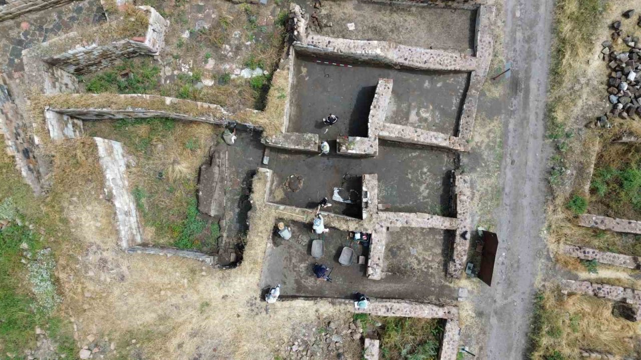 UNESCO Mirası Ani’de tarih yeniden gün yüzüne çıkıyor: 2026 kazıları 5 noktada aralıksız sürüyor