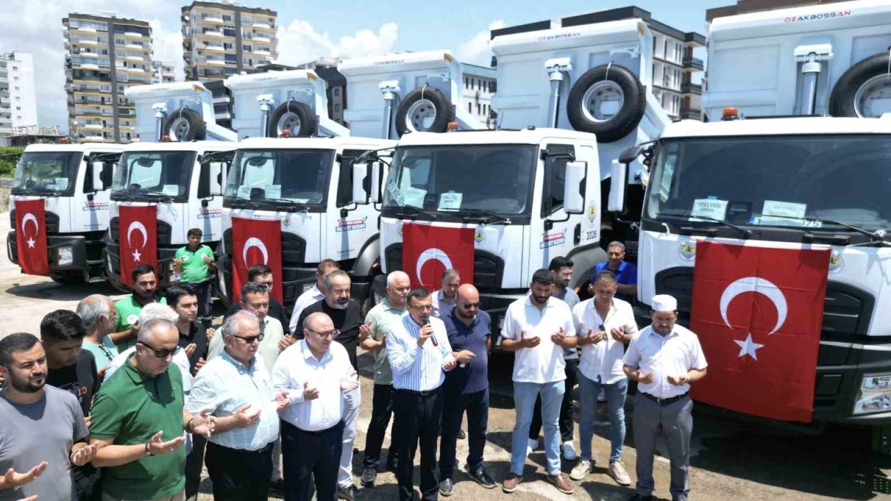 Erdemli Belediyesi hizmet filosuna 10 yeni kamyon
