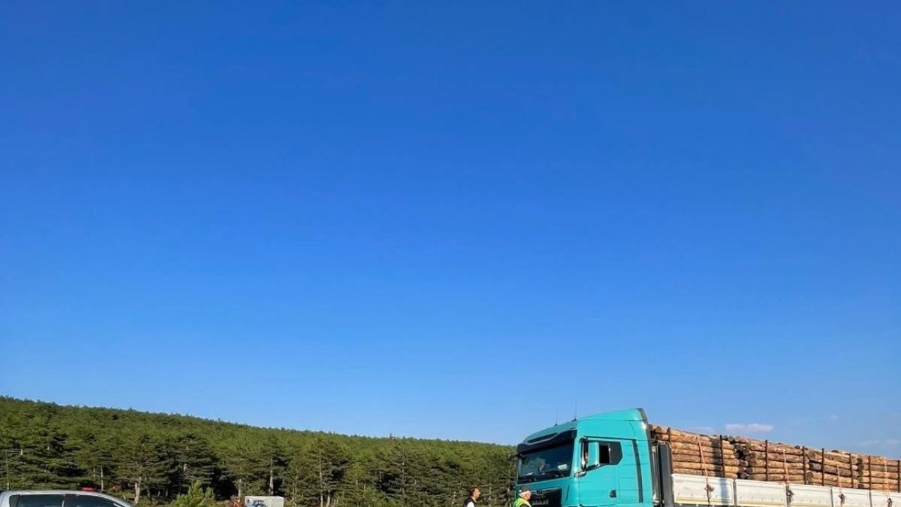 Kütahya’da orman emvali yüklü araçlara sıkı denetim