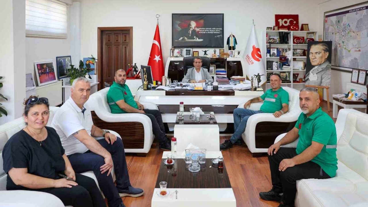 Efeler’de hayat kurtaran belediye personeline anlamlı ödül