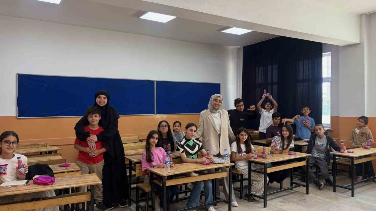 Kars’ta Yeşilay ve TÜGVA’nın Yaz Okulu coşkusu