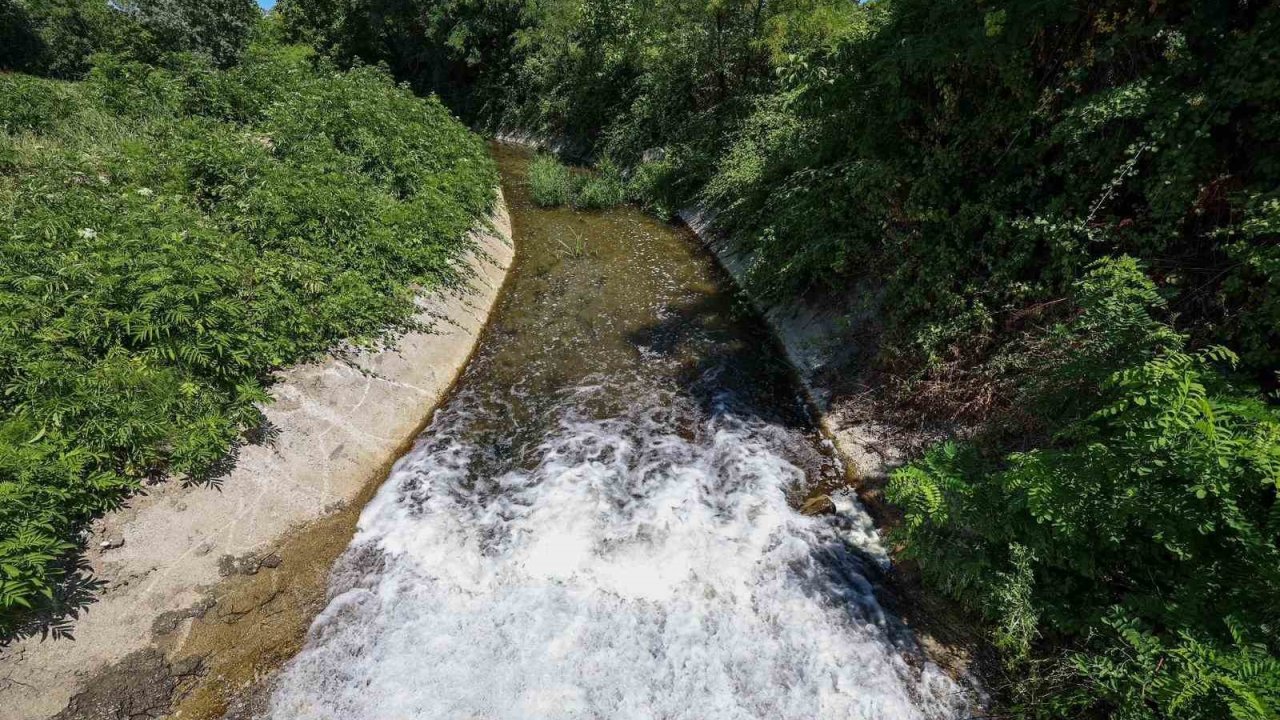 15 günde 800 bin metreküp su Sapanca Gölü’ne ulaştırıldı