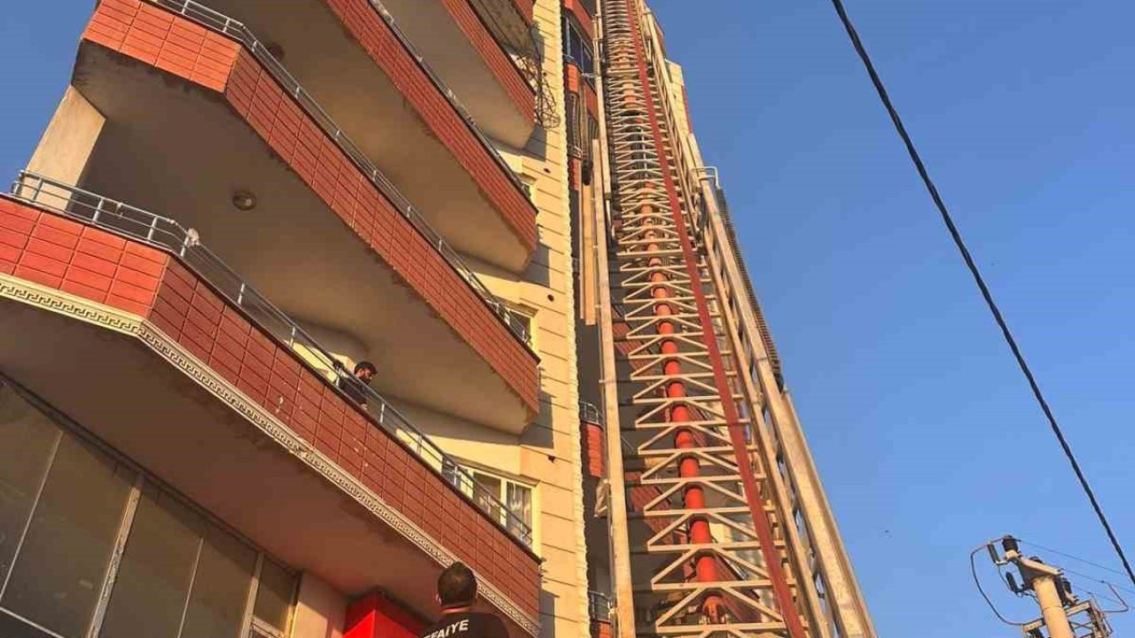 Mardin’de apartman dairesinde çıkan yangın söndürüldü